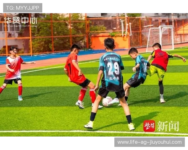 大连少年足球梦想:从街头球场到职业赛场的成长之路 大连少年足球梦想:从街头球场到职业赛场的成长之路