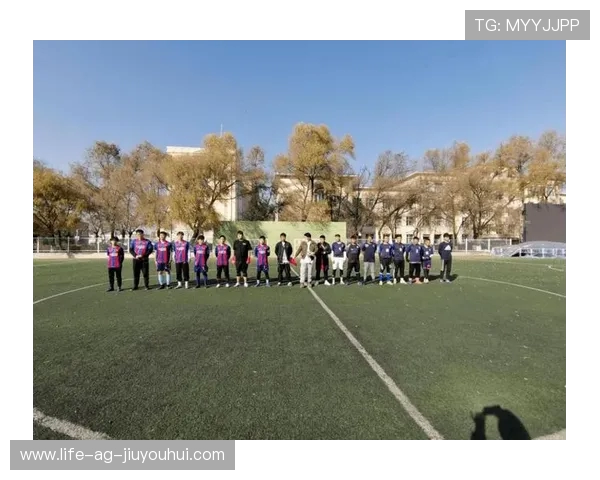 合肥十一中本部足球队奋勇拼搏争创佳绩展现青春风采 合肥十一中本部足球队奋勇拼搏争创佳绩展现青春风采