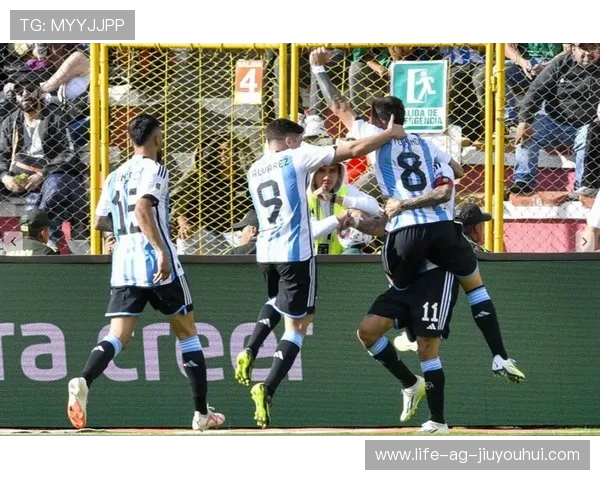 角球绝杀进球瞬间精彩回放 足球场上令人热血沸腾的时刻